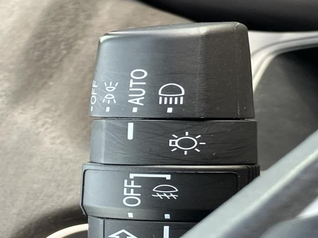 フリードハイブリッド ハイブリッド・Gホンダセンシング VXM175VFNIナビ&フルセグ&DVD再生&Applcarplay&Bluetooth&バックモニター&ETC&7人乗り 軽減ブレーキ キーフリーシステム DVD再生可能 ECON 後カメラ(28枚目)