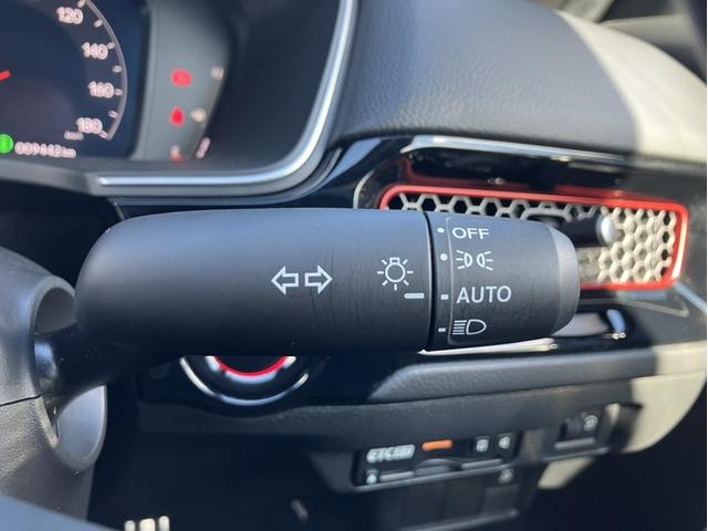 シビック RS 純正ナビ&フルセグTV&Bluetooth&Bカメラ&ETC&OPリヤスポイラー LEDヘッド 衝突被害軽減ブレーキ シートヒーター ワンオーナー パワ-シ-ト スマートキー クルーズコントロール(24枚目)