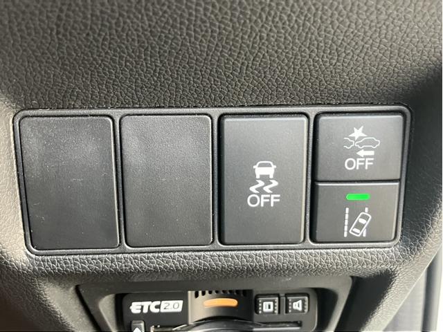 ステップワゴンスパーダ スパーダホンダセンシング　ＶＸＭ２１７ＶＦＮｉナビ＆バックカメラ＆社外フロントドライブレコーダー＆Ｂｌｕｅｔｏｏｔｈ対応＆ミュージックサーバー＆ＥＴＣ２．０＆ワンオーナー　盗難防止　助手席エアバッグ　ワンオーナ－　Ｗパワスラ（15枚目）