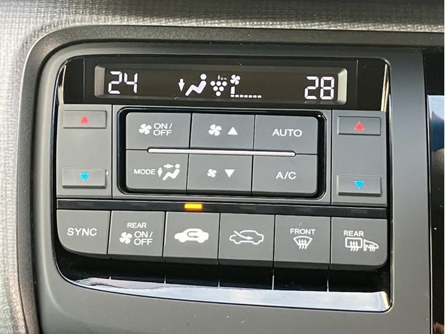 ステップワゴンスパーダ スパーダホンダセンシング　ＶＸＭ２１７ＶＦＮｉナビ＆バックカメラ＆社外フロントドライブレコーダー＆Ｂｌｕｅｔｏｏｔｈ対応＆ミュージックサーバー＆ＥＴＣ２．０＆ワンオーナー　盗難防止　助手席エアバッグ　ワンオーナ－　Ｗパワスラ（16枚目）