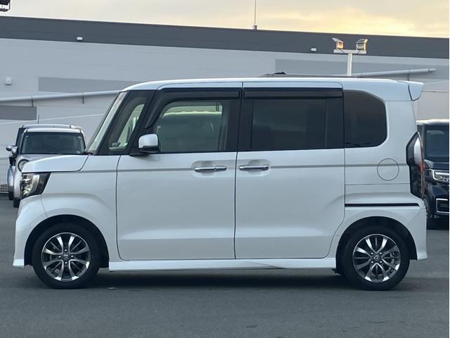 N-BOXカスタム L 純正ナビ&CD&Bluetooth&Bカメラ&前後ドラレコ&ETC&両側電動スライドドア 両席電動スライドドア Pソナー サイドエアバッグ Aストップ シートヒータ ベンチシート キーフリーシステム(6枚目)