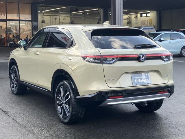 ヴェゼル ｅ：ＨＥＶＺ　コネクトナビ＆ドラレコ前後＆フルセグ＆Ａｐｐｌｃａｒｐｌａｙ＆Ｂｌｕｅｔｏｏｔｈ＆バックモニター＆ＥＴＣ＆置くだけ充電　衝突回避支援ブレーキ機能　スマキ　フルオートエアコン　Ｄレコ　エアバッグ　Ｒカメ（8枚目）