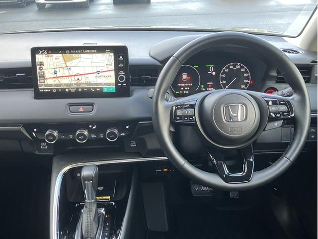 ヴェゼル ｅ：ＨＥＶＺ　コネクトナビ＆ドラレコ前後＆フルセグ＆Ａｐｐｌｃａｒｐｌａｙ＆Ｂｌｕｅｔｏｏｔｈ＆バックモニター＆ＥＴＣ＆置くだけ充電　衝突回避支援ブレーキ機能　スマキ　フルオートエアコン　Ｄレコ　エアバッグ　Ｒカメ（9枚目）