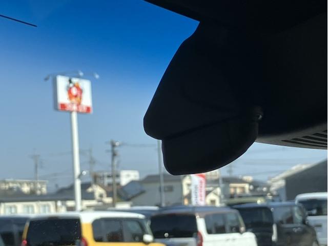 �h���C�u���R�[�_�[������f���Ɖ������L�^���Ă����h���C�u���R�[�_�[�́A���̂̍ۂɊm���ȏ؋��\�͂𔭊����Ă���܂��B