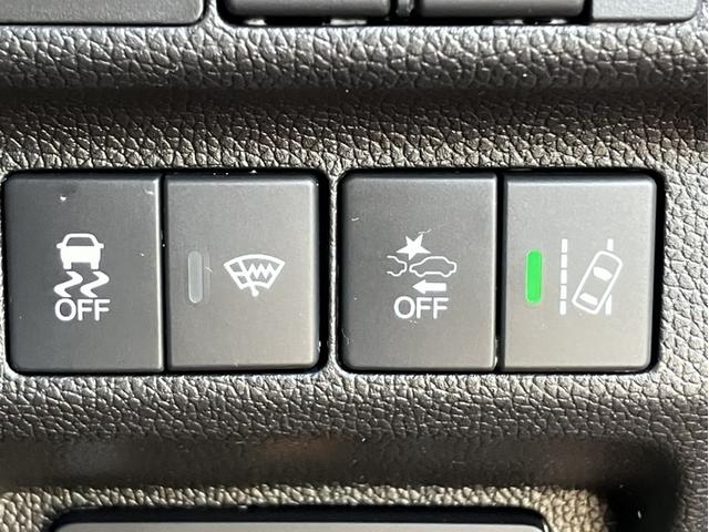 ���g�n�m�c�`�@�r�d�m�r�h�m�f�����Փˌy���u���[�L�E�딭�i�}���@�\�E�H�O��E�}���@�\�Ȃǈ��S���S���K�ɉ^�]�ł��鑕���𓋍ڂ��Ă���܂���