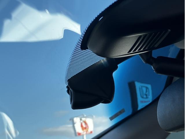 �h���C�u���R�[�_�[������f���Ɖ������L�^���Ă����h���C�u���R�[�_�[�́A���̂̍ۂɊm���ȏ؋��\�͂𔭊����Ă���܂��B