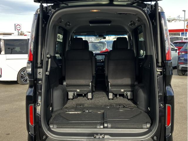 ステップワゴンスパーダ スパーダホンダセンシング VXU227SWi10インチナビ&VM221TYリア席モニター&バックカメラ&両側電動スライドドア&シートヒーター&ETC2.0&ワンオーナー アクティブクルーズ 両側オートスライドドア USB入力(15枚目)