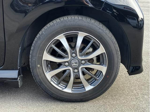 Ｎ－ＢＯＸカスタム Ｌ　純正８インチナビ＆ＤＶＤ再生＆フルセグＴＶ＆Ｂｌｕｅｔｏｏｔｈ＆前後ドラレコ＆Ｂカメラ＆ＥＴＣ　両席エアバック　Ｂモニタ　ブレーキサポート　ＬＥＤランプ　キーレスエントリー　ＳＲＳ　横滑り防止機能（28枚目）