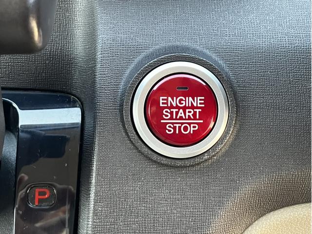 N-ONE G CD ダブルエアバッグ インテリジェントキー フルオートエアコン ベンチシ-ト PS PW 運転席エアバッグ ABS キーレス付き VDC(17枚目)