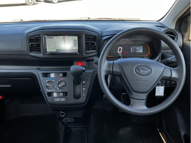 ミライース ＬＳＡＩＩＩ　社外７インチナビ＆社外フロントドラレコ＆衝突被害軽減ブレーキ＆障害物センサー＆Ｂｌｕｅｔｏｏｔｈ対応＆ＥＴＣ　キーフリー　アイドリングストップ付き　ＥＴＣ付き　デュアルエアバッグ　盗難防止機能　１セグ（7枚目）