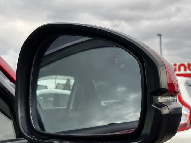 ヴェゼル ｅ：ＨＥＶＺ　純正ナビ＆フルセグＴＶ＆Ｂｌｕｅｔｏｏｔｈ＆ＤＶＤ再生＆Ｂカメラ＆前後ドラレコ＆ＥＴＣ　ハンズフリーテールゲート　シートＨ　サイドエアＢ　パークセンサー　リヤカメラ　ＬＥＤヘットライト　ＥＳＣ　ＡＡＣ（26枚目）