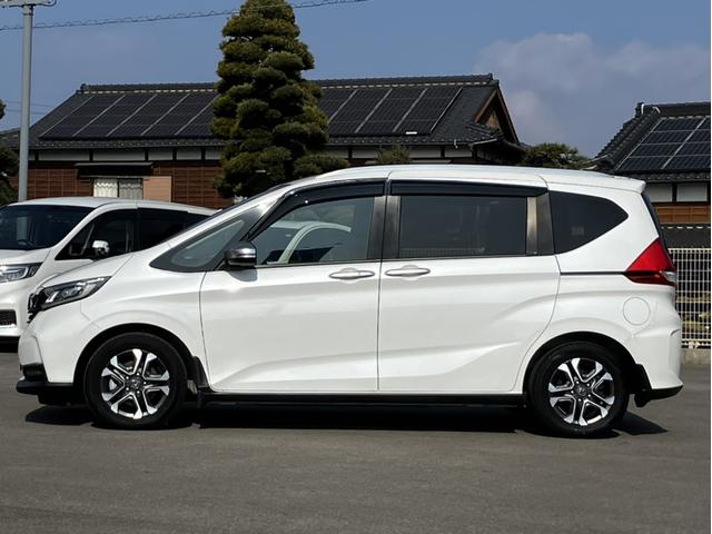 フリードハイブリッド ハイブリッド・クロスター VXM247VFNI10インチナビ&ドラレコ&フルセグ&DVD再生&Bluetooth&バックモニター&ETC&シートヒーター サイドSRS オートクルーズコントロール ナビTV LEDヘッド USB(4枚目)