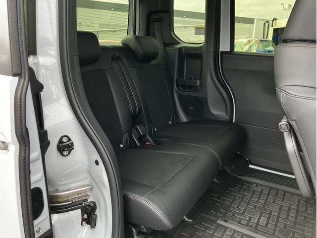 Ｎ－ＢＯＸカスタム ターボ　純正ナビ＆フルセグＴＶ＆Ｂｌｕｅｔｏｏｔｈ＆Ｂカメラ＆ＥＴＣ　スマートキープッシュスタート　ブレーキサポート　サイドエアバック　パワーステアリング　パーキングセンサー　横滑防止　エアコン　ターボ車（12枚目）