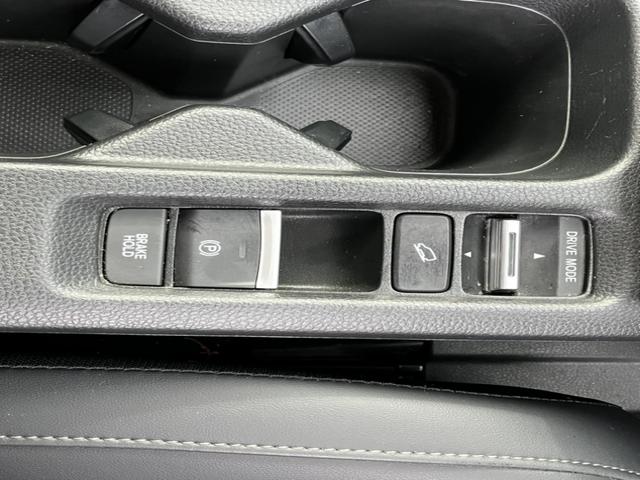 ヴェゼル ｅ：ＨＥＶＺ　ホンダコネクトナビ・バックモニター・ＴＶ・Ｂｌｕｅｔｏｏｔｈ・ＥＴＣ２．０・社外ドラレコ（フロント・リア）・前席シートヒーター・ＬＥＤヘッドライト　Ｓヒータ　地デジフルセグＴＶ　サイドエアバッグ（22枚目）