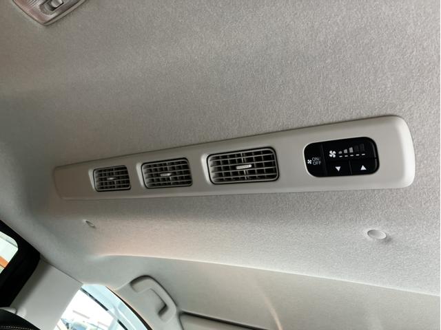 フリード e:HEVクロスタースロープ LXM247VFLiナビ&バックカメラ&純正フロントドライブレコーダー&障害物センサー&Bluetooth対応&ミュージックサーバー&ETC2.0&ワンオーナー 福祉車輌 衝突被害軽減システム(30枚目)