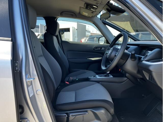 フィット ｅ：ＨＥＶベーシック　ＶＸＭ２３５ＣＩナビ＆Ｂｌｕｅｔｏｏｔｈ＆バックモニター＆コーナーセンサー＆ＬＥＤヘッドライト＆ＥＴＣ　ＵＳＢ接続　横滑り防止機能　ＬＥＤライト　Ａライト　Ｒカメラ　Ａストップ　クルーズコントロール（10枚目）