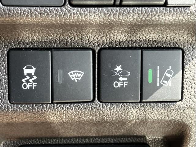 ���g�n�m�c�`�@�r�d�m�r�h�m�f�����Փˌy���u���[�L�E�딭�i�}���@�\�E�H�O��E�}���@�\�Ȃǈ��S���S���K�ɉ^�]�ł��鑕���𓋍ڂ��Ă���܂���