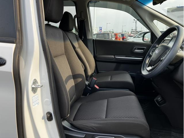 フリードハイブリッド ハイブリッド・Ｇ　ＶＸＭ２３４ＶＦｉナビ＆バックカメラ＆衝突被害軽減ブレーキ＆Ｂｌｕｅｔｏｏｔｈ接続＆ＣＤ／ＤＶＤ再生＆ミュージックサーバー＆シートヒーター＆ワンオーナー　１オーナー車　両側パワスラドア　フルセグテレビ（10枚目）