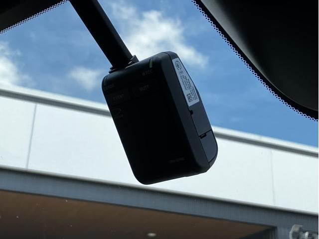 �h���C�u���R�[�_�[������f���Ɖ������L�^���Ă����h���C�u���R�[�_�[�́A���̂̍ۂɊm���ȏ؋��\�͂𔭊����Ă���܂��B