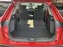 リア席を倒せば広々とした空間の出来上がり、荷物がたくさん載せられますよ。