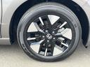 純正アルミホイール装備！外観の豪華さがさらに向上しますね！！