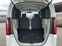 リア席を倒せば広々とした空間の出来上がり、荷物がたくさん載せられますよ。