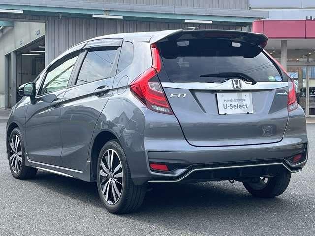 フィットハイブリッド ホンダ ｓ ホンダセンシング 純正ナビ ｂｔオーディオ バックモニター 誤発進抑制 ｅｔｃ車載器 ａｂｓ 横滑り防止機能 サイドカーテンエアバック ａｗ オートエアコン ｒカメラ 記録簿 メモリナビ ｗエアバッグ 禁煙車 ナビ 福岡県 ｓ ホンダ