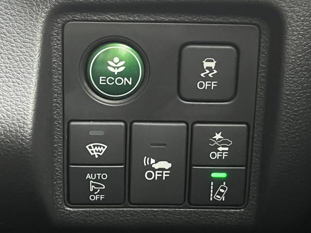 ヴェゼル ハイブリッドＺ・ホンダセンシング　純正８インチナビ／フルセグ／社外ドラレコ／バックモニター／ＥＴＣ　レーダーサポート　Ｗエアコン　１オーナ－　ＤＶＤ再生機能　横滑り防止システム　バックアイカメラ　盗難防止装置　シートヒーター付　禁煙（22枚目）