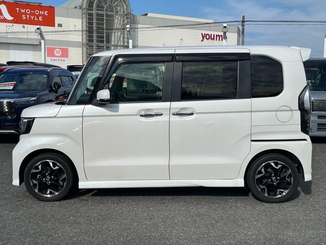 Ｎ－ＢＯＸカスタム Ｇ・Ｌターボホンダセンシング　純正８インチナビ／フルセグ／ドラレコ／ＥＴＣ／バックモニター　両側ＰＷスライドドア　Ｂモニタ　Ｉストップ　禁煙　セキュリティー　ＵＳＢ接続　クルーズコントロール　ナビＴＶ　キーレスエントリー　ＶＳＡ（4枚目）