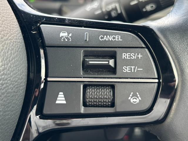 ステップワゴン スパーダプレミアムライン　ナビ／後席フリップダウンモニター／全方位モニター／ＥＴＣ／ドラレコ　ウォークスルー　セキュリティアラーム　ＵＳＢ　衝突軽減ブレーキ　クルーズコントロール　ＥＳＣ　バックモニター　ＡＢＳ　ＤＶＤ再生（19枚目）