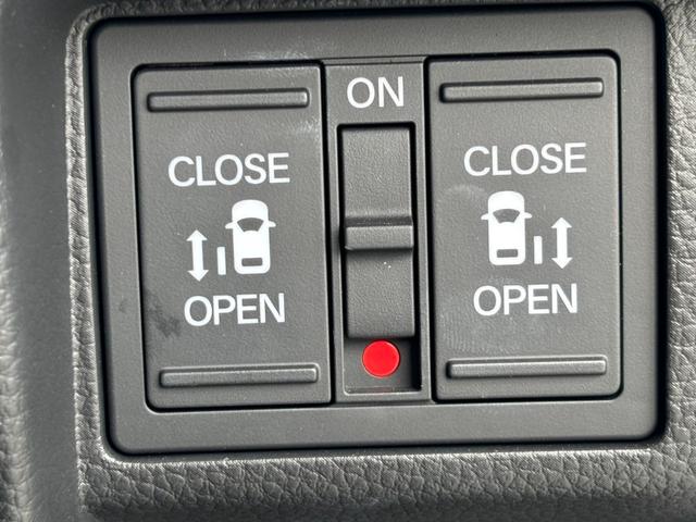 ステップワゴン スパーダプレミアムライン　ナビ／後席フリップダウンモニター／全方位モニター／ＥＴＣ／ドラレコ　ウォークスルー　セキュリティアラーム　ＵＳＢ　衝突軽減ブレーキ　クルーズコントロール　ＥＳＣ　バックモニター　ＡＢＳ　ＤＶＤ再生（23枚目）