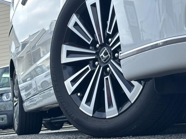 ステップワゴン スパーダプレミアムライン　ナビ／後席フリップダウンモニター／全方位モニター／ＥＴＣ／ドラレコ　ウォークスルー　セキュリティアラーム　ＵＳＢ　衝突軽減ブレーキ　クルーズコントロール　ＥＳＣ　バックモニター　ＡＢＳ　ＤＶＤ再生（28枚目）