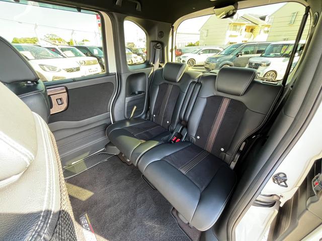 N-BOXカスタム G・Lターボホンダセンシング 無限AW/純正ナビ/CD/BT/バックモニター/ETC 両側PWスライドドア Bモニタ Iストップ セキュリティー クルーズコントロール キーレスエントリー VSA ベンチS LEDランプ PW PS(10枚目)