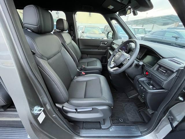 ステップワゴン スパーダ 福祉車両/自社レンタUP/純正9インチナビ/フルセグTV/ドラレコ/ETC/バックモニター キーレスエントリー WAC 両側Pスライドドア パワーゲート リアカメラ ターボ車 フルセグテレビ ABS(8枚目)