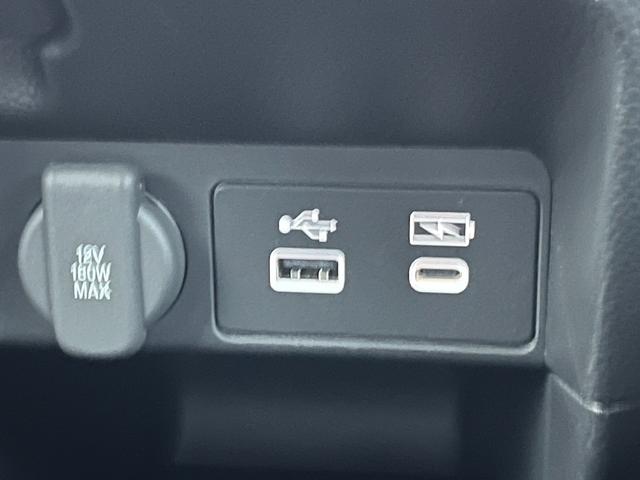 ステップワゴン スパーダ 福祉車両/自社レンタUP/純正9インチナビ/フルセグTV/ドラレコ/ETC/バックモニター キーレスエントリー WAC 両側Pスライドドア パワーゲート リアカメラ ターボ車 フルセグテレビ ABS(28枚目)