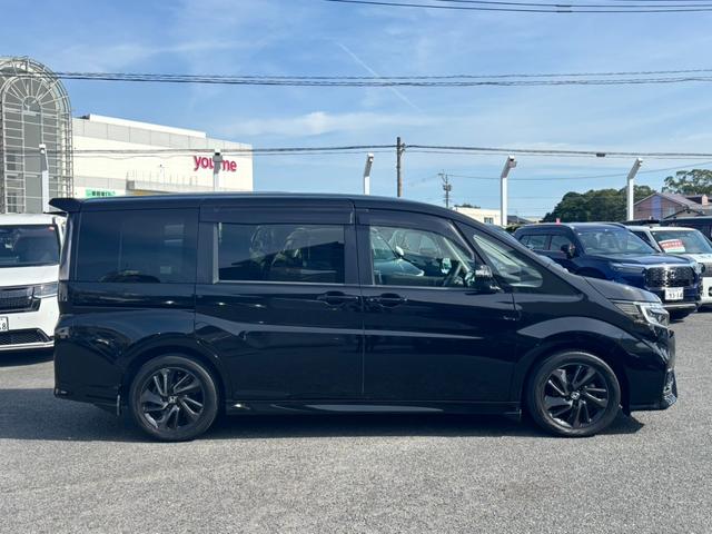 ステップワゴンスパーダ スパーダ・クールスピリットホンダセンシングブラスタ 10インチナビ/フルセグ/Bカメラ/ETC 禁煙 リアカメラ ワンオーナー USB接続 衝突軽減 サイドカーテンエアバック 記録簿 LEDライト シートヒーター オートエアコン 両側電動スライドドア(3枚目)