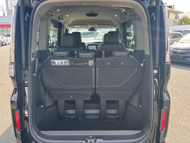 ステップワゴンスパーダ スパーダ・クールスピリットホンダセンシングブラスタ 10インチナビ/フルセグ/Bカメラ/ETC 禁煙 リアカメラ ワンオーナー USB接続 衝突軽減 サイドカーテンエアバック 記録簿 LEDライト シートヒーター オートエアコン 両側電動スライドドア(8枚目)