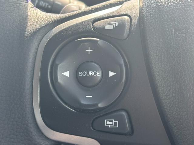 ステップワゴンスパーダ スパーダ・クールスピリットホンダセンシングブラスタ 10インチナビ/フルセグ/Bカメラ/ETC 禁煙 リアカメラ ワンオーナー USB接続 衝突軽減 サイドカーテンエアバック 記録簿 LEDライト シートヒーター オートエアコン 両側電動スライドドア(19枚目)