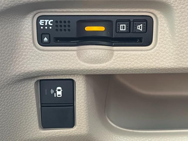 N-BOX G・EXホンダセンシング 純正ナビ/フルセグ/BT/バックモニター/ETC ウォークスルー パワーウインドウ 衝突軽減 禁煙 フルセグTV Bモニ LED エアバッグ キーレススタート スマ-トキ- DVD再生 USB ABS(19枚目)