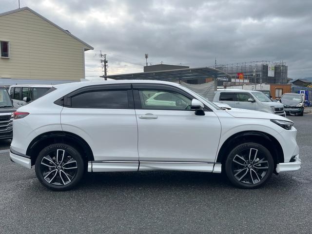 ヴェゼル e:HEVZ 無限エアロ/純正8インチナビ/フルセグTV/BT/社外ドラレコ/ETC/バックモニター 衝突回避支援ブレーキ機能 スマキ Pトランク フルオートエアコン Dレコ エアバッグ 両席エアバック Rカメ(3枚目)