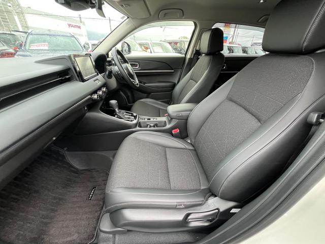 ヴェゼル e:HEVZ 無限エアロ/純正8インチナビ/フルセグTV/BT/社外ドラレコ/ETC/バックモニター 衝突回避支援ブレーキ機能 スマキ Pトランク フルオートエアコン Dレコ エアバッグ 両席エアバック Rカメ(9枚目)