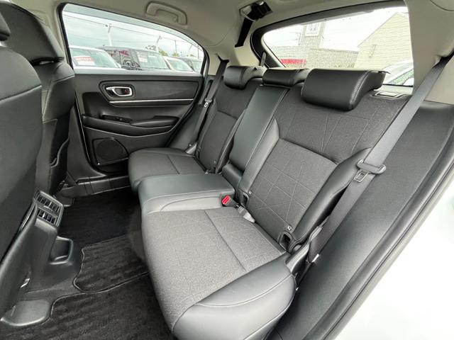 ヴェゼル e:HEVZ 無限エアロ/純正8インチナビ/フルセグTV/BT/社外ドラレコ/ETC/バックモニター 衝突回避支援ブレーキ機能 スマキ Pトランク フルオートエアコン Dレコ エアバッグ 両席エアバック Rカメ(10枚目)