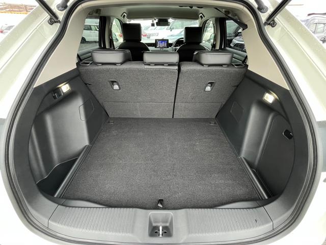 ヴェゼル e:HEVZ 無限エアロ/純正8インチナビ/フルセグTV/BT/社外ドラレコ/ETC/バックモニター 衝突回避支援ブレーキ機能 スマキ Pトランク フルオートエアコン Dレコ エアバッグ 両席エアバック Rカメ(11枚目)