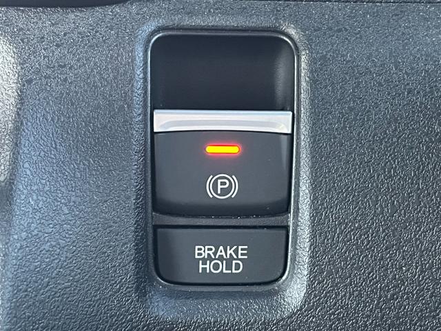 N-BOXカスタム ターボ 当社デモカー/マルチビュー/純正9インチナビ/ドラレコ/ETC イモビライザー 1オナ 衝突被害軽減 フロントカメラ サイドカメラ 禁煙 ベンチシート キーフリー Pセンサー ESC パワステ Bカメ(18枚目)