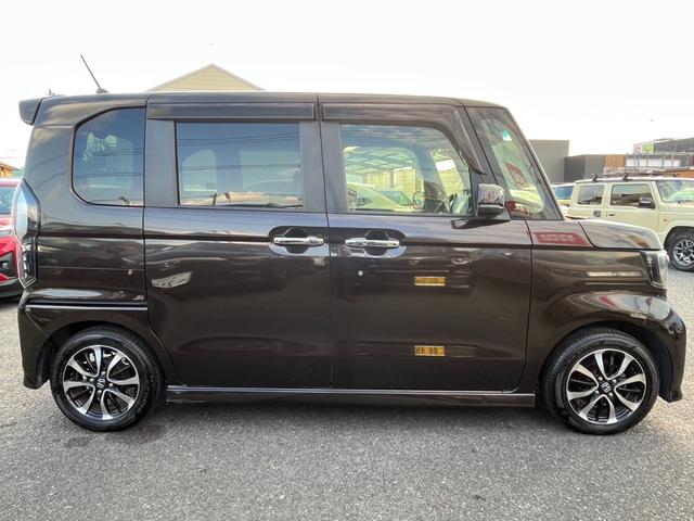 N-BOXカスタム G・Lホンダセンシング 純正ナビ/CD/BTオーディオ/ETC/バックモニター 禁煙 助手席エアバッグ キーレス シートH アイドリングST セキュリティーアラーム スマ-トキ- リアカメラ 前車追従機能 サイドエアバッグ(4枚目)