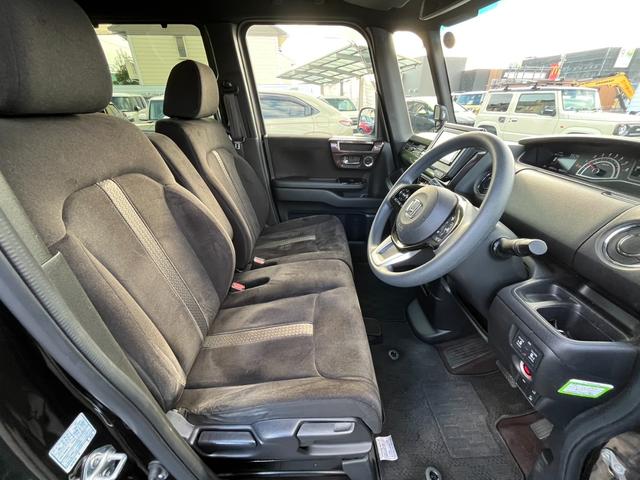 N-BOXカスタム G・Lホンダセンシング 純正ナビ/CD/BTオーディオ/ETC/バックモニター 禁煙 助手席エアバッグ キーレス シートH アイドリングST セキュリティーアラーム スマ-トキ- リアカメラ 前車追従機能 サイドエアバッグ(8枚目)