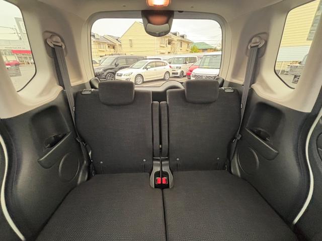 Ｎ－ＢＯＸ Ｇ・ターボＬパッケージ　ナビ／フルセグ／Ｂカメラ／ＢＴオーディオ　タ－ボ　リモコンキー　ＤＶＤ再生可　禁煙車両　地デジテレビ　ワンオーナ車　セキュリティアラーム　ベンチシート　両側ＰＳＤ　ナビＴＶ　記録簿　Ｗエアバック（11枚目）