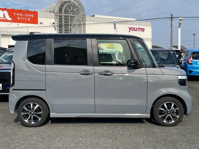 Ｎ－ＢＯＸカスタム コーディネートスタイル　当社レンタＵＰ／純正８インチナビ／フルセグＴＶ／ＢＴ／バックモニター／ＥＴＣ　オートクルーズ　禁煙　ワンオーナー　フルセグ対応　Ｗ電動ドア　シートヒータ　ＬＥＤ　ＥＳＣ　リアカメラ　ソナー　エアコン（3枚目）