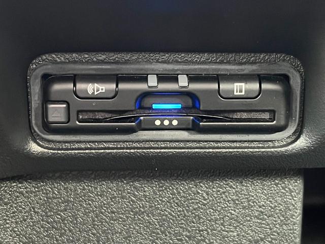 Ｎ－ＢＯＸカスタム コーディネートスタイル　当社レンタＵＰ／純正８インチナビ／フルセグＴＶ／ＢＴ／バックモニター／ＥＴＣ　オートクルーズ　禁煙　ワンオーナー　フルセグ対応　Ｗ電動ドア　シートヒータ　ＬＥＤ　ＥＳＣ　リアカメラ　ソナー　エアコン（16枚目）