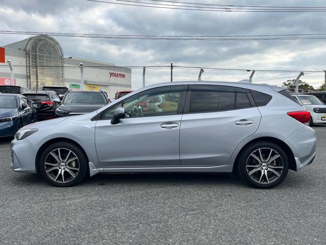 インプレッサスポーツ ２．０ｉ－Ｌアイサイト　マルチナビ／Ｂカメラ／ＴＶ／ＢＴオーディオ　フルセグテレビ　ＥＴＣ車載器　アクセスキー　プリクラッシュ　横滑防止装置　メンテナンスノート　ＤＶＤ再生　後カメラ　ＡＡＣ　ナビＴＶ　ワンオーナー車　禁煙車（4枚目）